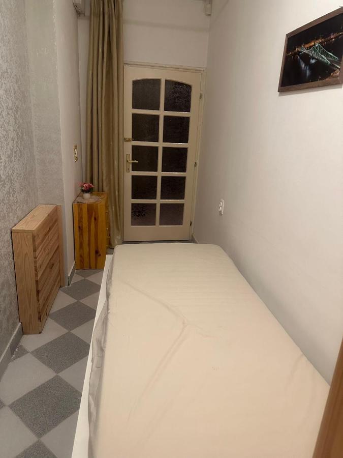 布达佩斯苹果酒店 Budapešť Exteriér fotografie